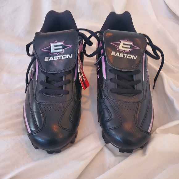 EASTON SOFTBALL CLEETS - Picture 7 of 7